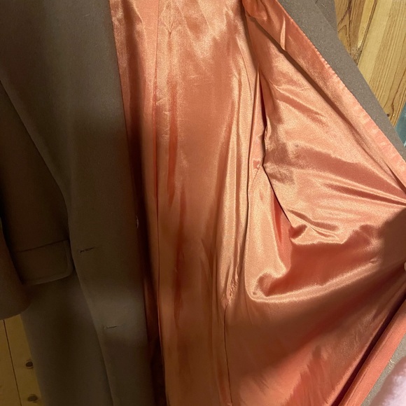 Lorovi Oversized Wool Coat made in the USA - Picture 4 of 7